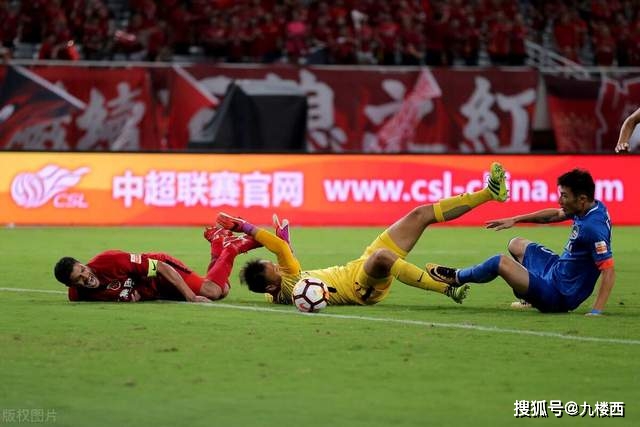 中国男篮惨败，没想到杨鸣赛后这样说：一点骨气都没有